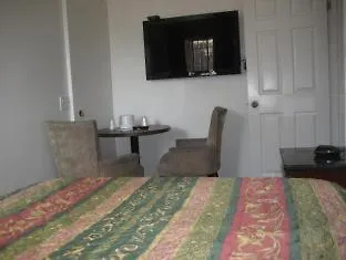 Walls Motel Long Beach